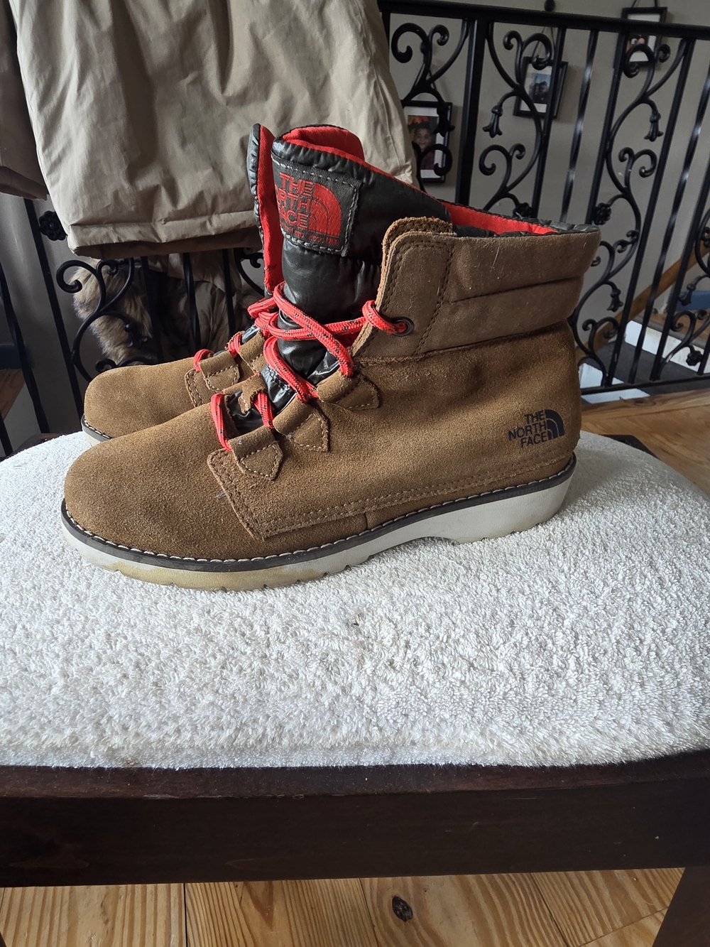 The North Face Ballard Roll-Down boots